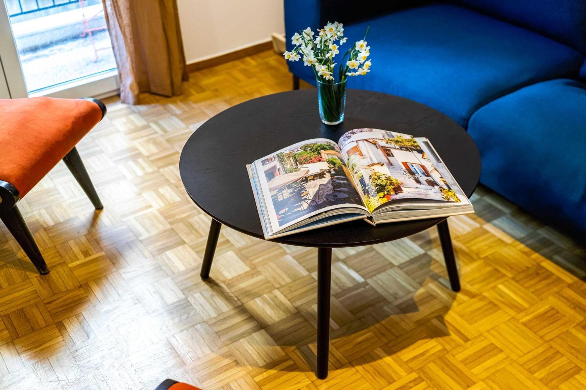 O&o Group - Eclectic Chic Thissio Athens