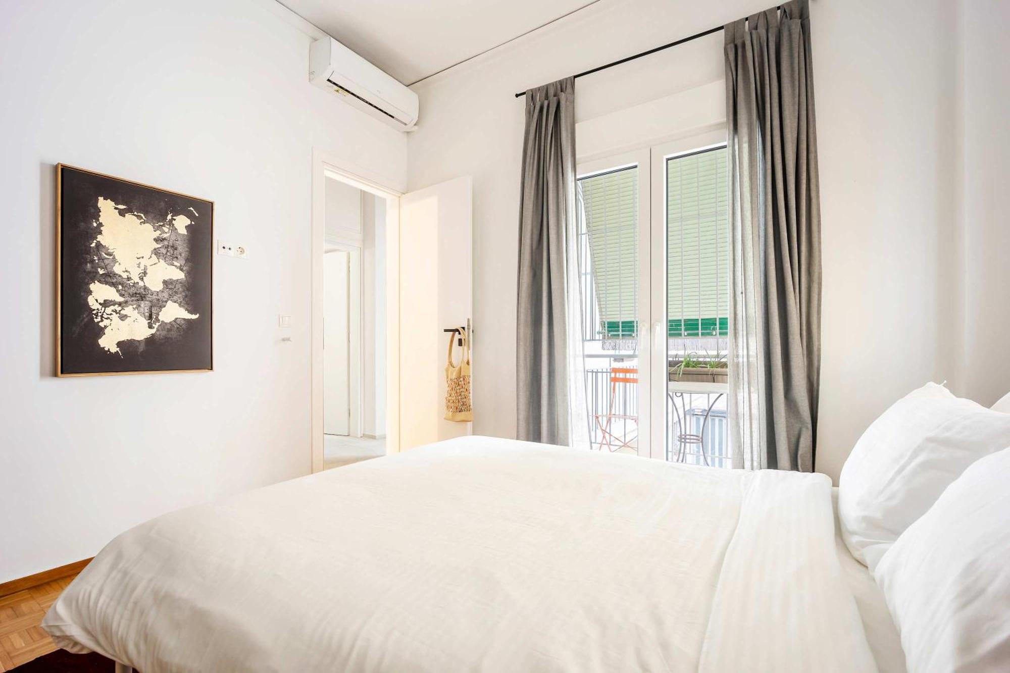 O&o Group - Eclectic Chic Thissio Athens