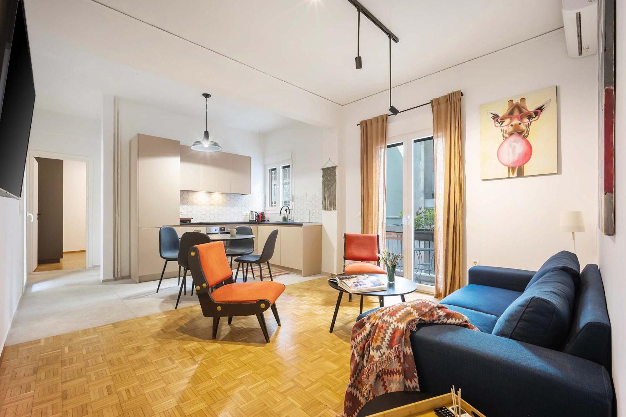 O&o Group - Eclectic Chic Thissio Apartment