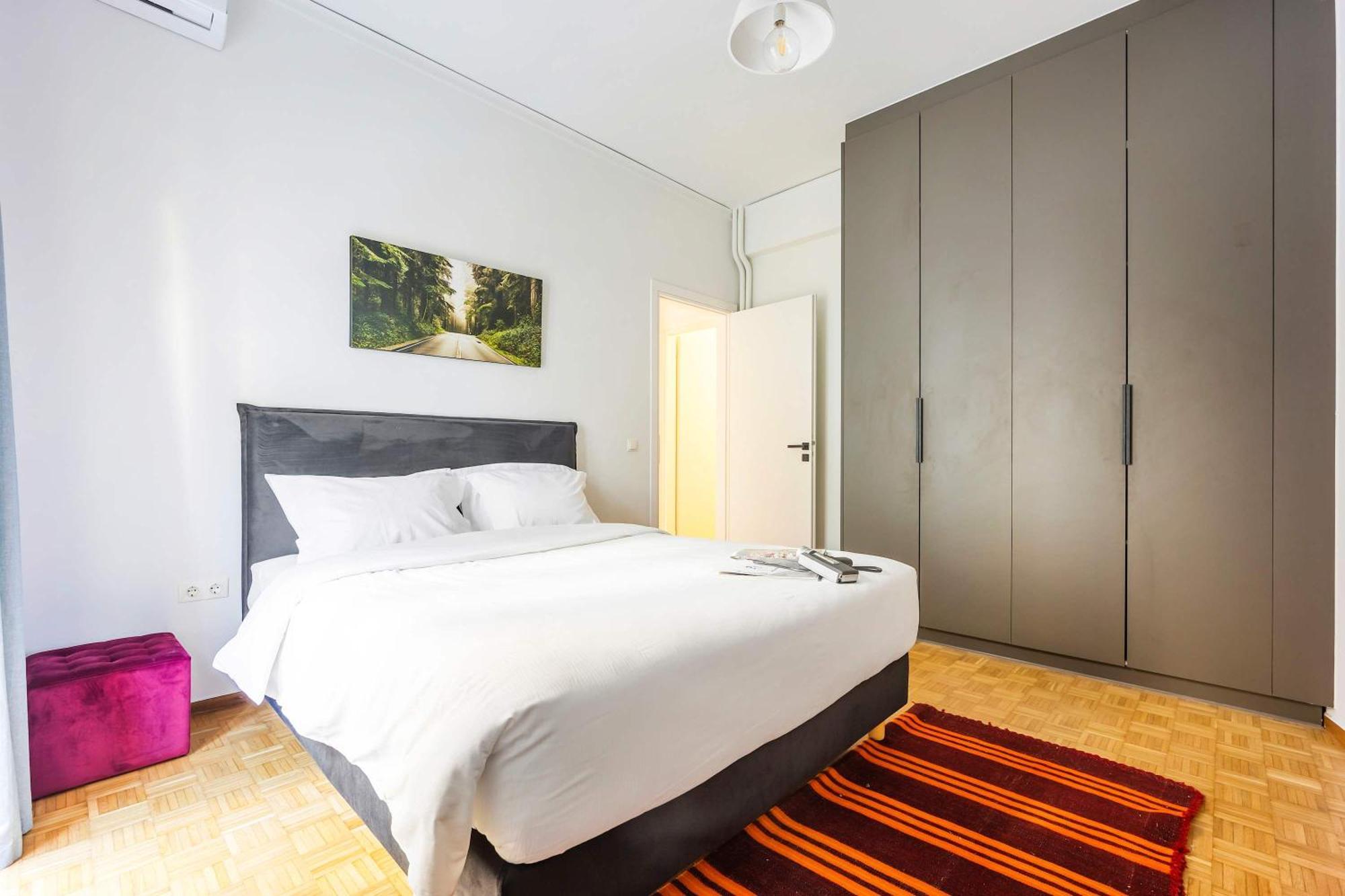 O&o Group - Eclectic Chic Thissio Apartment *